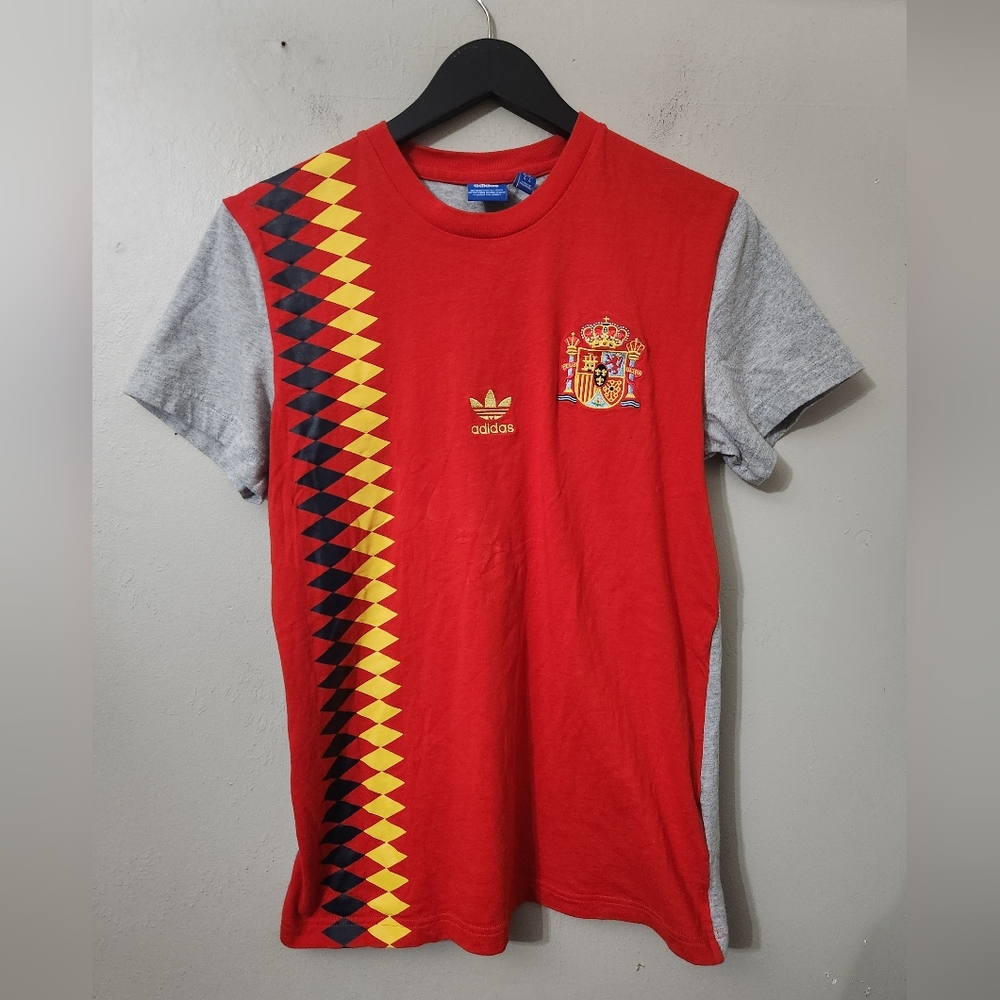 Adidas Spain world cup  t-shirt 2013 red Grey throwback soccer football medium